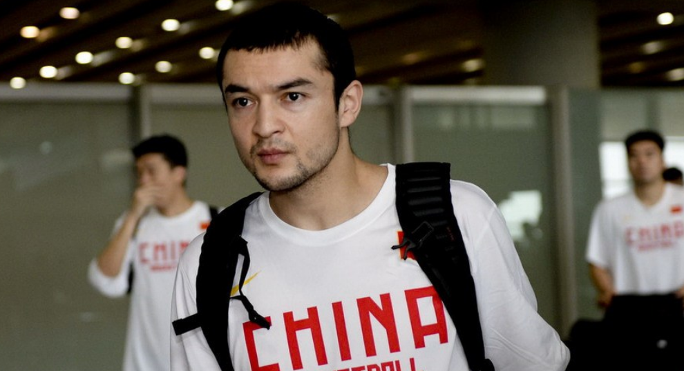 转折点新疆广汇完成体检，亚冠赛前攻防权衡，更衣室稳定，赛季目标并未改变的简单介绍